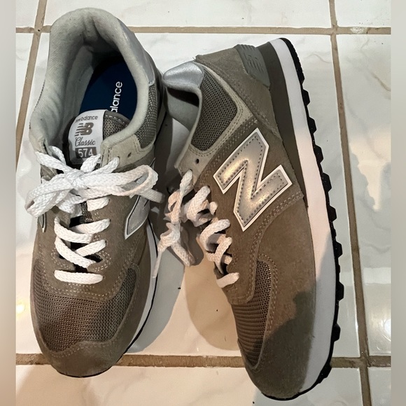New Balance 574 Sneakers. - Picture 8 of 11